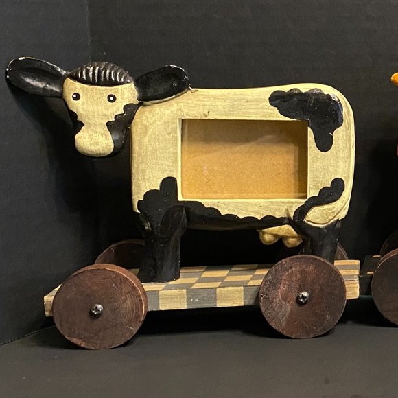 Accents Vintage Three Wooden Farm Animals Rolling Photo Frames
